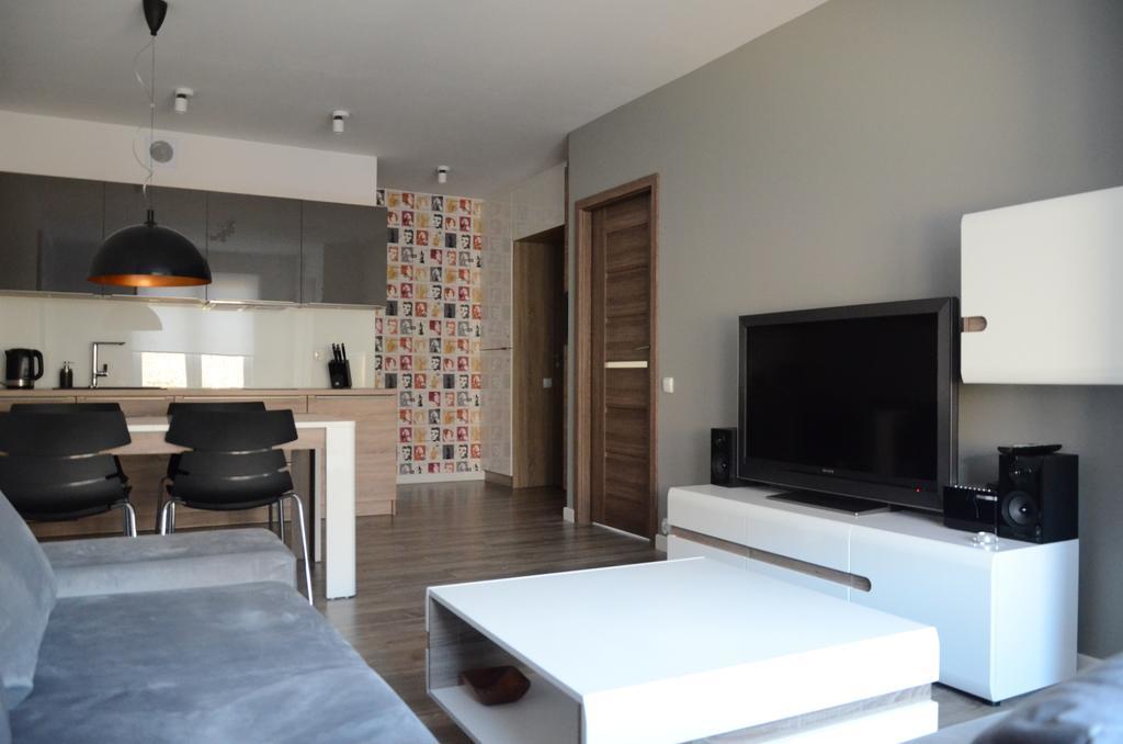 Apartament 303 Z Garazem Osiedle Polanki โควอบเซก ห้อง รูปภาพ