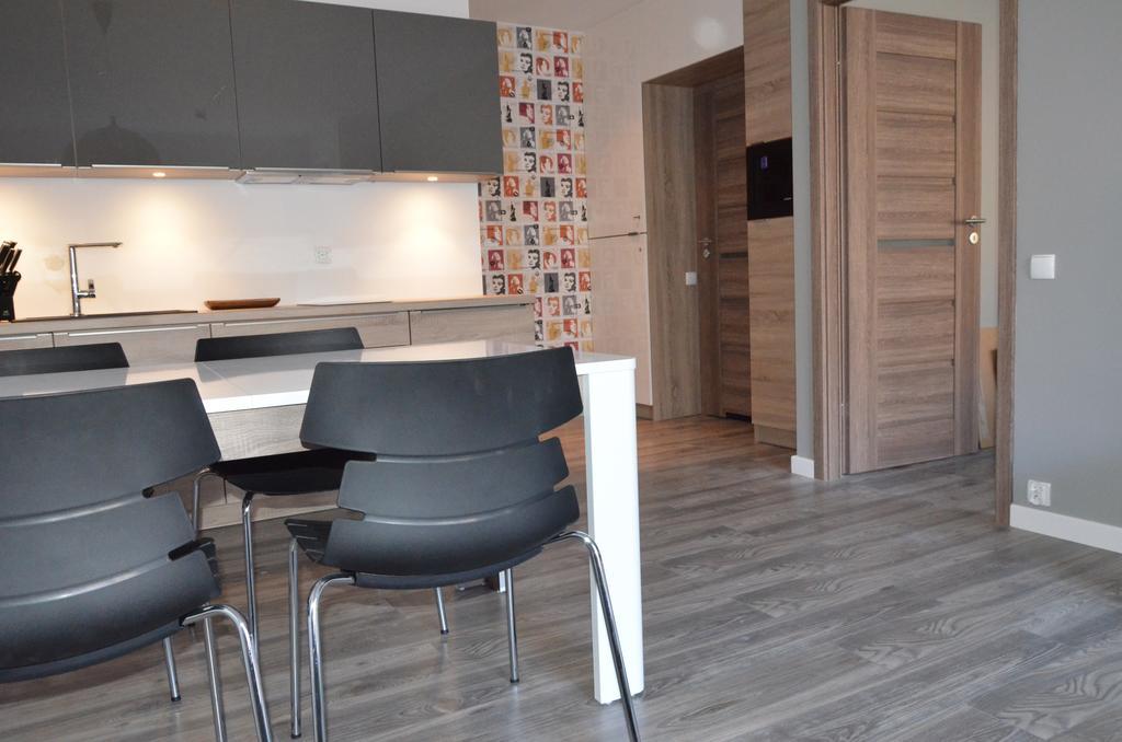 Apartament 303 Z Garazem Osiedle Polanki โควอบเซก ห้อง รูปภาพ